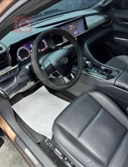 تۆیۆتا کراون